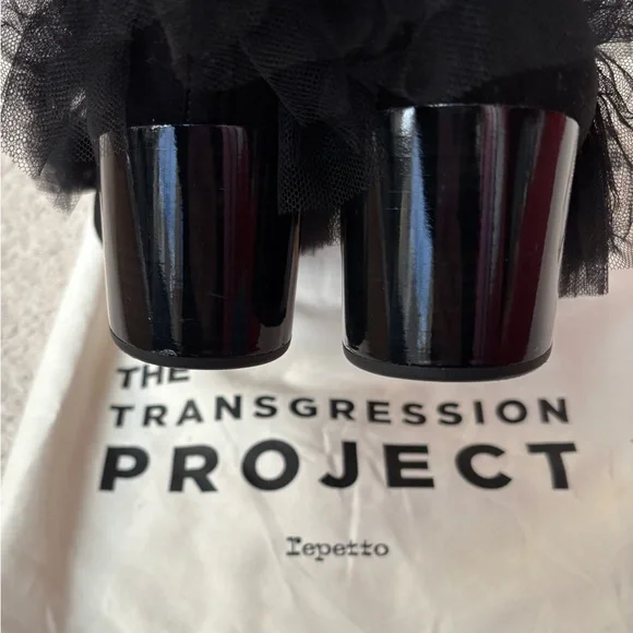 Repetto tulle trimmed black suede healed ballet shoe, size 41 - Picture 3 of 7